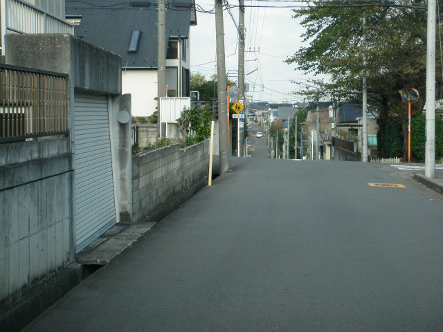 防災倉庫前